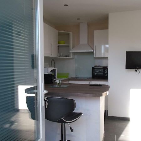 Joli Studio 1 Personne, Avec Terrasse ตาร์บ ภายนอก รูปภาพ